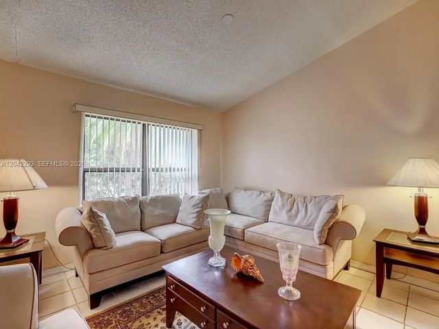 5 of 32 - 1925 Se Floresta Drive, Port St. Lucie, FL