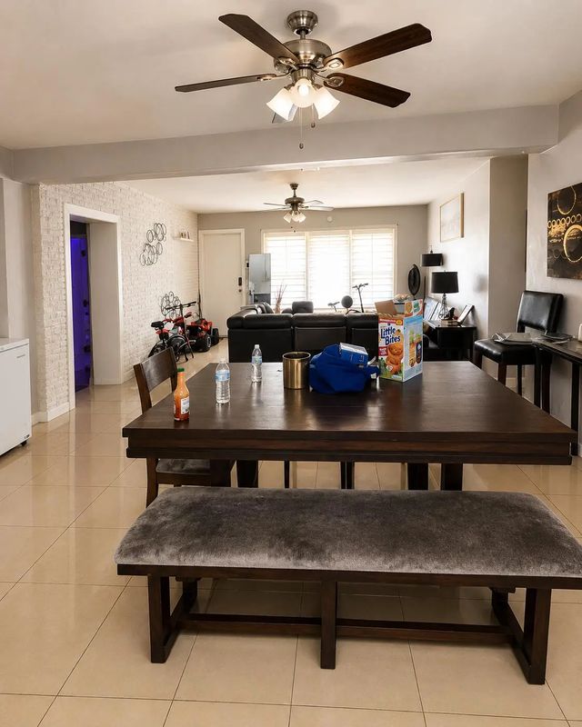 4 of 6 - 557 W Dayton Circle, Fort Lauderdale, FL