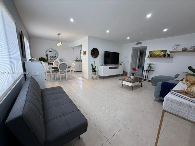 3 of 21 - 13255 Sw 7th Court #401d, Pembroke Pines, FL