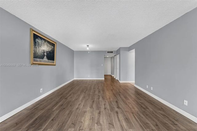 5 of 21 - 6190 Woodlands Boulevard #316, Tamarac, FL