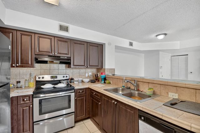 3 of 37 - 1733 Village Boulevard #105, West Palm Beach, FL