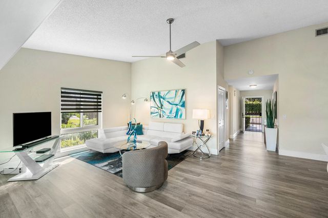 732 Lago Road, Delray Beach