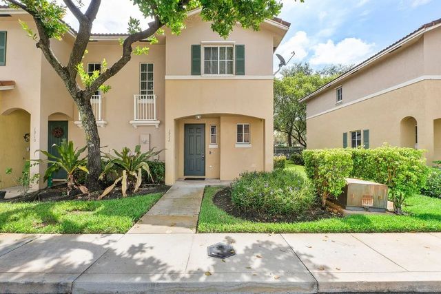 3 of 27 - 1912 Sw 60th Avenue, North Lauderdale, FL