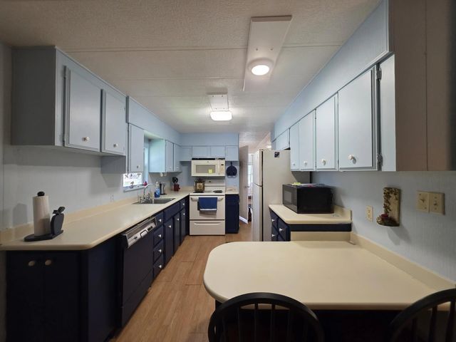 3 of 18 - 37 Los Lagos Road, Port St. Lucie, FL