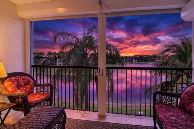 5734 Coral Lake Drive #310, Margate