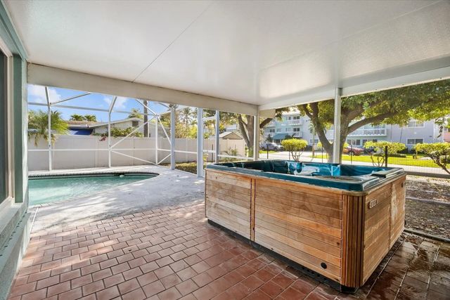 5 of 72 - 800 Se 13th Court, Deerfield Beach, FL