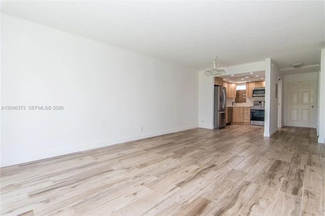 5 of 20 - 8900 Washington Boulevard #117, Pembroke Pines, FL