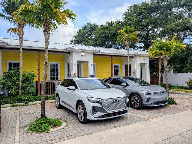 2 of 20 - 2221 Nw 64th Avenue, Sunrise, FL