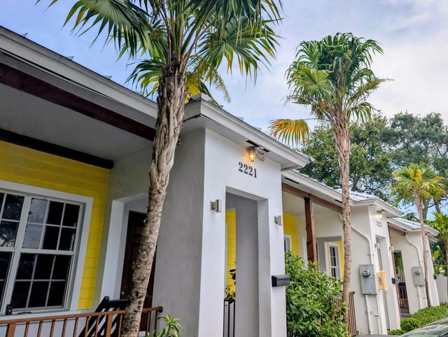3 of 20 - 2221 Nw 64th Avenue, Sunrise, FL