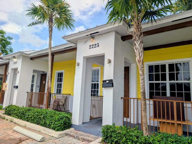 4 of 20 - 2221 Nw 64th Avenue, Sunrise, FL