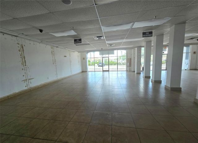 4 of 7 - 3920 W Broward Boulevard ##8, Plantation, FL