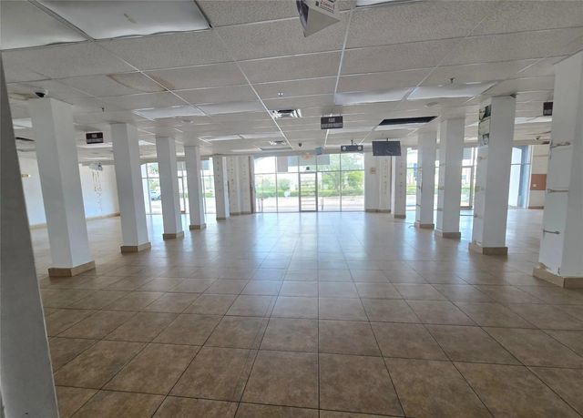 5 of 7 - 3920 W Broward Boulevard ##8, Plantation, FL