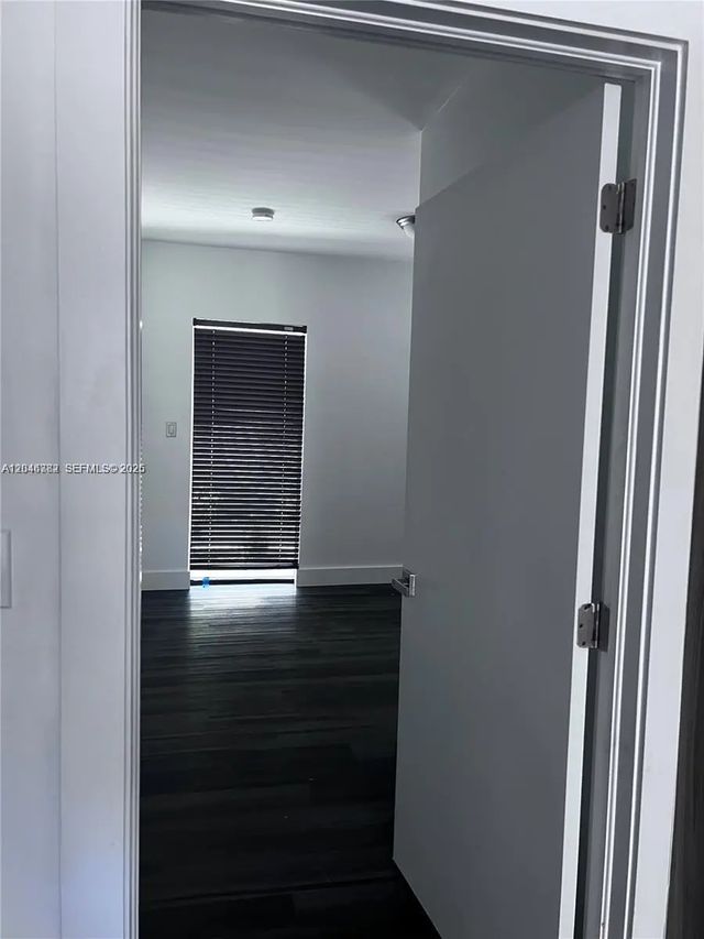 3 of 9 - 557 Michigan Avenue #115, Miami Beach, FL