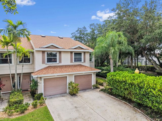 110 Crosswinds Drive, Greenacres