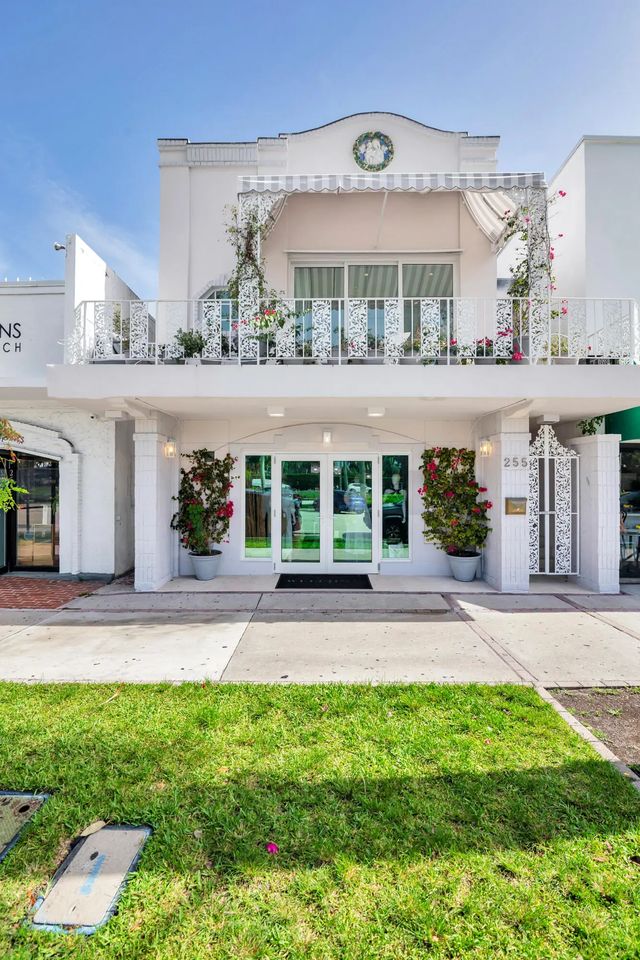 2 of 20 - 255 Royal Poinciana Way, Palm Beach, FL