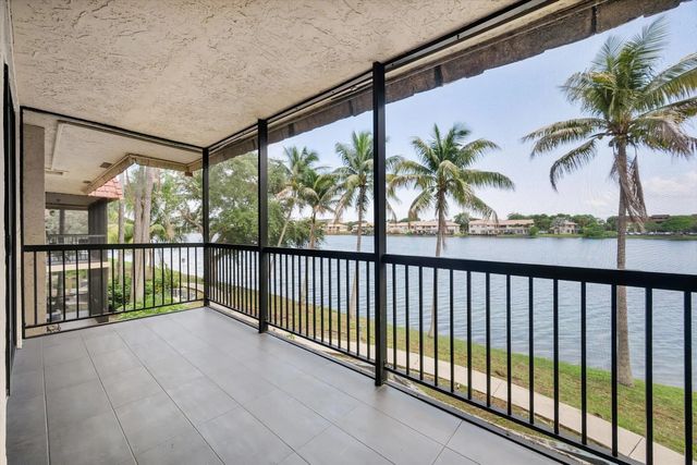 740 Ne 199th Street #205g, Miami
