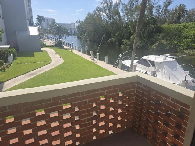 3 of 24 - 1340 Ne 28th Avenue #228, Pompano Beach, FL
