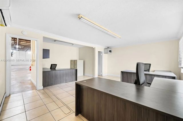 5 of 28 - 693 W 26th Street, Hialeah, FL