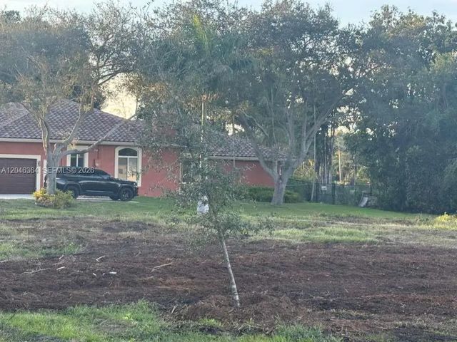 4 of 5 - 12101 Nw 27th Court, Plantation, FL
