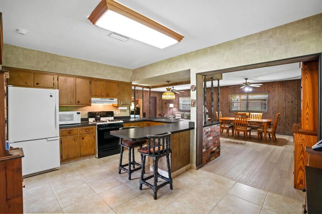4 of 37 - 3358 Sw 16th Court Sw, Fort Lauderdale, FL