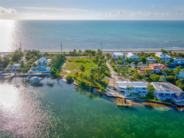 3 of 11 - 74900 Overseas Highway, Islamorada, FL