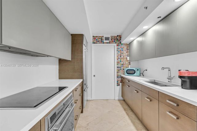 5 of 40 - 6917 Collins Avenue #404, Miami Beach, FL