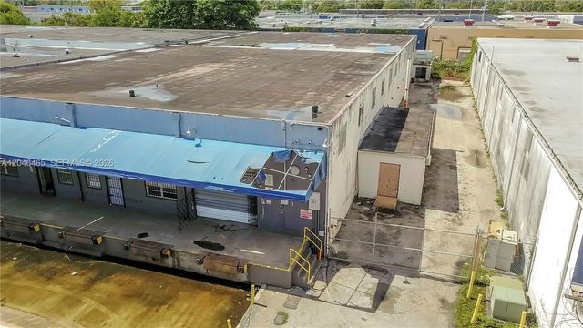 2 of 8 - 540 W 20th Street, Hialeah, FL