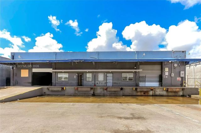 3 of 8 - 540 W 20th Street, Hialeah, FL