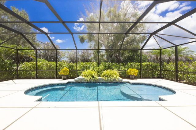 2 of 42 - 421 Sw Crabapple Cove, Port St. Lucie, FL