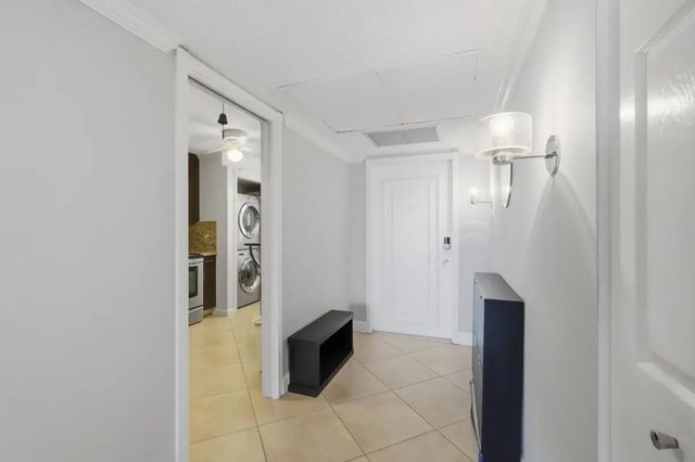 3 of 24 - 3001 S Palm Aire Drive #206, Pompano Beach, FL