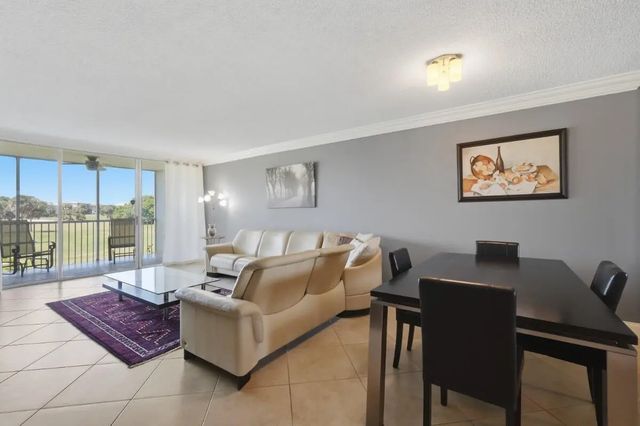 4 of 24 - 3001 S Palm Aire Drive #206, Pompano Beach, FL