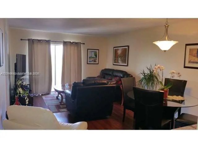 3 of 10 - 900 Ne 18th Avenue #505, Fort Lauderdale, FL