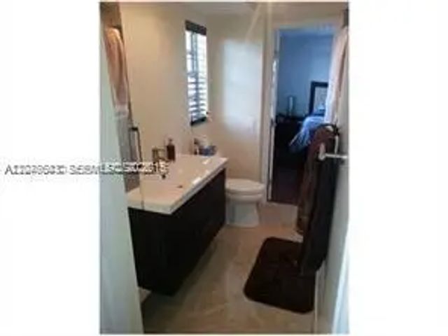 5 of 10 - 900 Ne 18th Avenue #505, Fort Lauderdale, FL