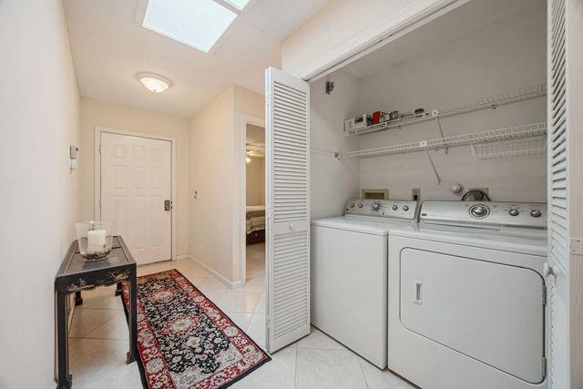 2 of 24 - 9 Ridge Pointe Drive #d, Boynton Beach, FL