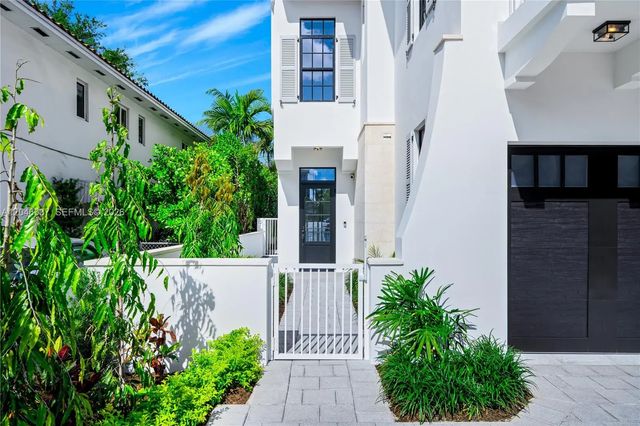 2712 S Le Jeune Road, Coral Gables