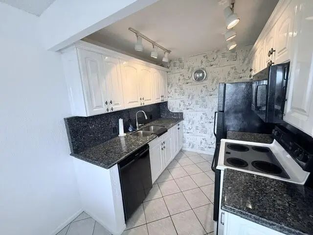 3 of 45 - 4065 Harwood E, Deerfield Beach, FL