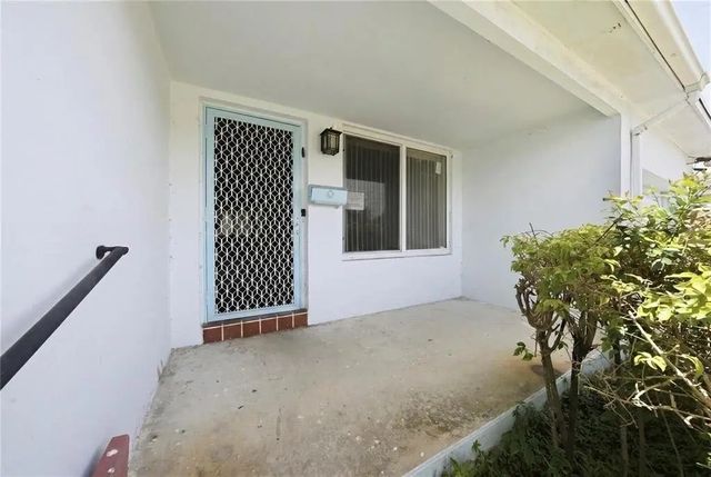 4 of 25 - 2300 N 57th Terrace, Hollywood, FL