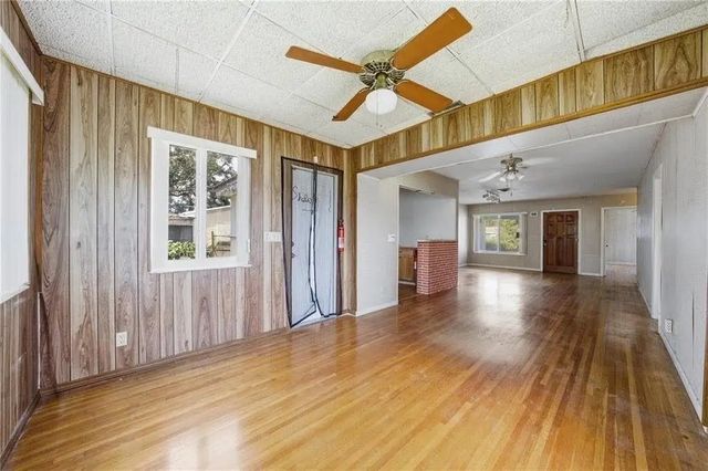 5 of 25 - 2300 N 57th Terrace, Hollywood, FL