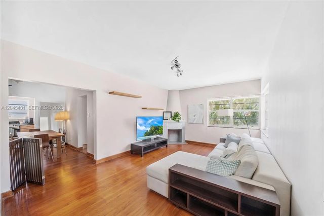 2 of 30 - 1559 Meridian Avenue #108, Miami Beach, FL