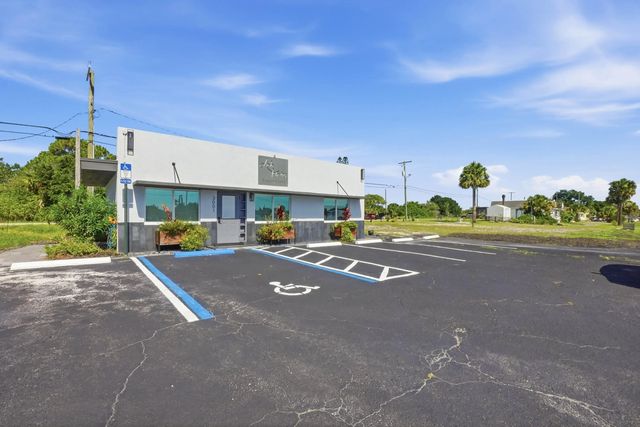 4 of 20 - 3001 N Us Highway 1, Fort Pierce, FL