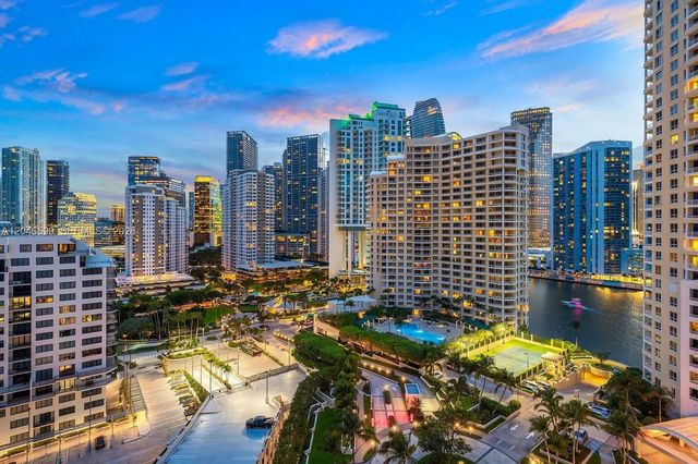 3 of 17 - 808 Brickell Key Drive #1808, Miami, FL