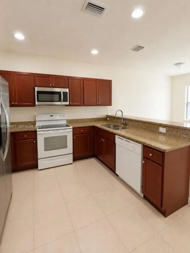 5 of 21 - 8879 Sw 227th Terrace, Cutler Bay, FL