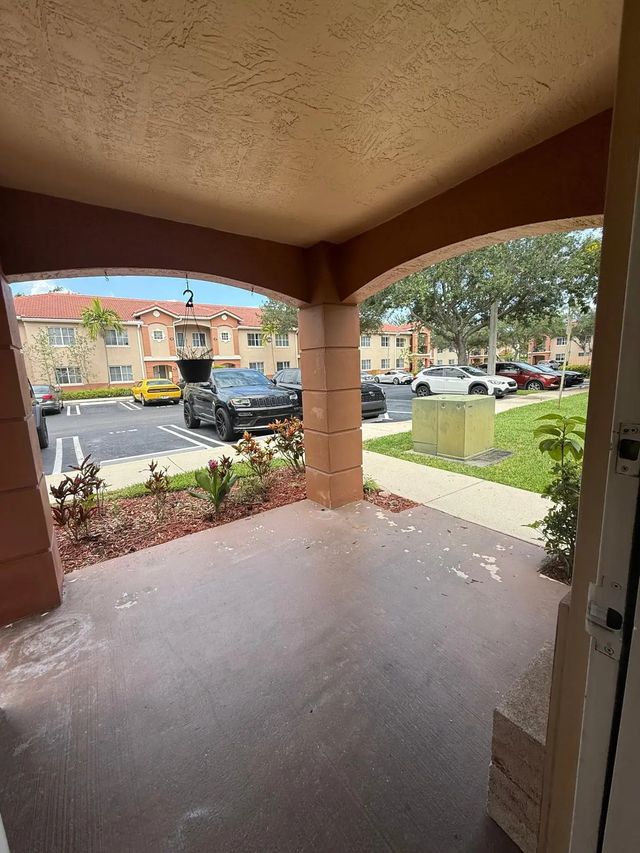 4 of 13 - 3481 Briar Bay Boulevard #101, West Palm Beach, FL
