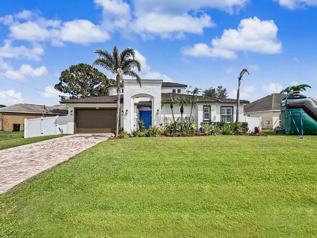 4 of 39 - 6008 Nw Winfield Drive, Port St. Lucie, FL