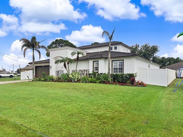 5 of 39 - 6008 Nw Winfield Drive, Port St. Lucie, FL