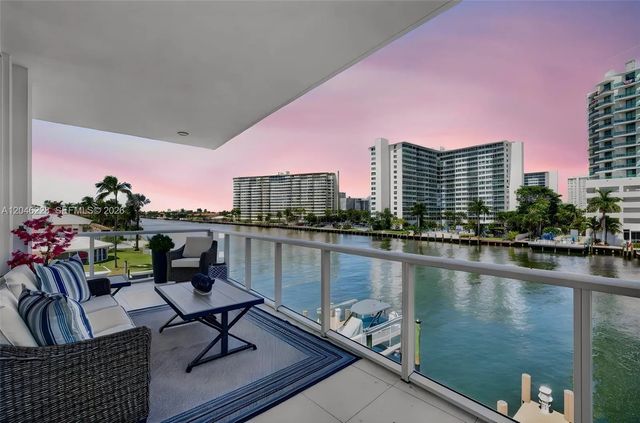 4 of 73 - 2895 Ne 33rd Court #3a, Fort Lauderdale, FL