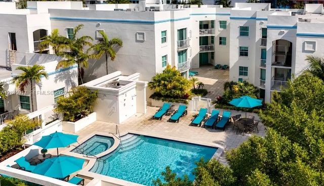 5 of 30 - 9172 Collins Avenue #218, Surfside, FL