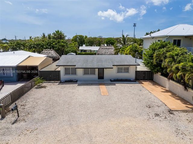 16 Fishermans Trail, Key Largo