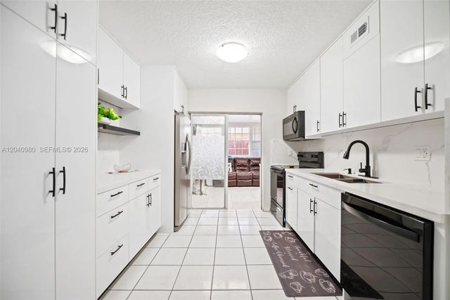 3 of 28 - 7817 W 36th Avenue #101, Hialeah, FL