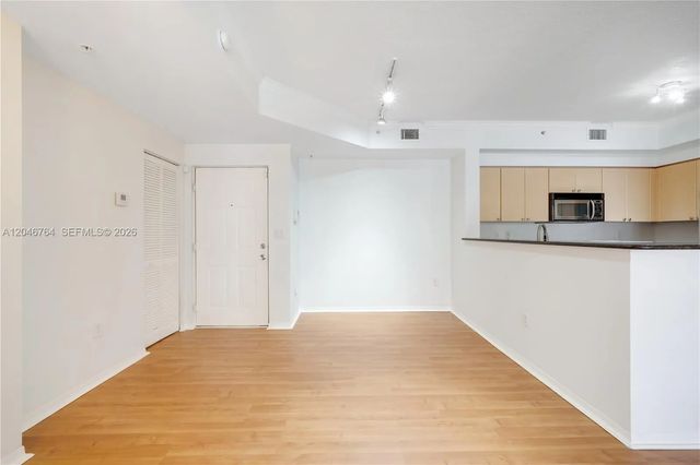 5 of 26 - 6851 Sw 44th Street #208, Miami, FL